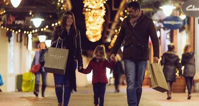 Yeni Yıl İndirim Günleri bu yıl Bostanlı Pazarı'nda...