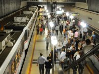 1 yılda 200 milyon yolcu taşıdı...