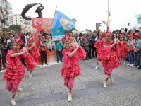 23 Nisan coşkusu Karşıyaka'yı sardı