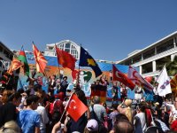 23 Nisan Karşıyaka'da coşkuyla kutlanıyor