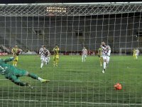 66 bin kişilik Atatürk Stadı'ndaki derbiyi 952 biletli seyirci izledi...