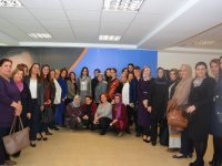 AK Parti İzmir İl Kadın Kolları hızlı başladı