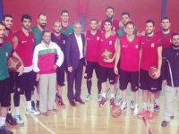 Akpınar, Bostanlıspor Basketbol takımına moral verdi...