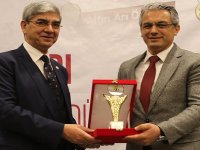 Akpınar'a ‘’Altın Arı Ödülü’’