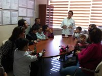 Alsancak Ağız ve Diş Sağlığı Merkezi'nde diş fırçalama eğitimi