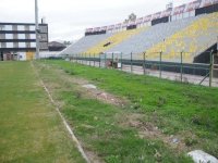 Alsancak Stadı sonunda yıkılıyor...