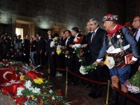 Ata'nın çiçekleri, Zübeyde Ana'nın mezarından geldi