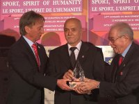 Avni Erboy, Avrupa Fair Play Büyük Ödülü’nü aldı