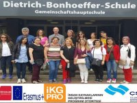 Avrupa'dan öğrendiklerini öğretmen arkadaşlarıyla paylaştılar