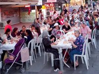 Bahriye Üçok Esnafı iftarda bir araya geldi