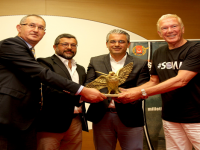 Basın Özgürlüğü Ödülü Soner Yalçın'ın...