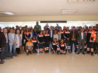 Başkan Akpınar işçilerle kucaklaştı