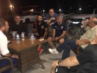 Başkan Altuğ gece yarısı kampa gitti...