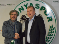 Başkan Altuğ’un “görüşüyorum” dediği Akçay Konyaspor’la sözleşme imzaladı…