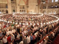 Bayram namazı saatleri belli oldu