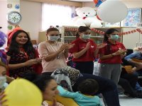 Becker 35 Albatros, çocuklarla el ele