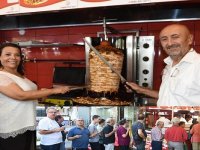 Bedava döner, 15 dakikada bitti...