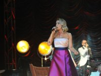 Binlerce Sıla hayranı Çeşme Amfi Tiyatro'yu doldurdu