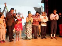 Bornova’da sezonun ikinci oyunu da tiyatroseverlerle buluştu