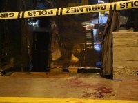 Bostanlı'da ünlü gece kulübüne saldırı: 1 Ölü, 2 yaralı...