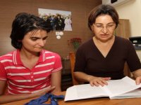 Bostanlı'daki bu kütüphanede engel yok