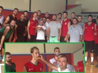 Bostanlıspor kaptanı Aras'ın doğum gününü kutladı