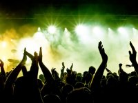 BU YAZ ÇOK HAREKETLİ VE RENKLİ GEÇECEK