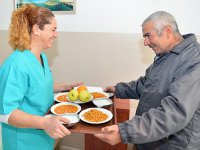 Büyükşehir kimsesizlere sahip çıkıyor