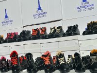 Büyükşehir'den çocuklara 25 bin çift bot