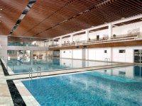 Bornova'ya yarı olimpik yüzme havuzu 