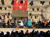 Çandarlı Kalesi’nde muhteşem akşam