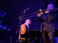 Caz Günleri, Fatih Erkoç-Kerem Görsev Trio’nun konseriyle başladı