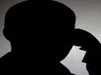 Çekirge bir kez sıçradı, ikincide yakalandı