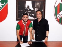 Cenk Karşıyaka'ya geri döndü