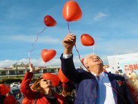 Çeşme ''Aşk''la doldu