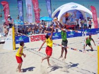 ÇEŞME’DE  BEACH VOLLEY  TURNUVASI SONA ERDİ