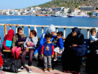 Çeşme'de 74 kaçak yakalandı