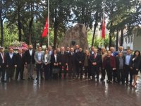 CHP İzmir, Zübeyde Ana'nın kabrini ziyaret etti