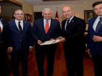 CHP'li Bakan, Adnan Menderes Havalimanı için harekete geçti