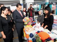 Çocuk bakmayı öğrendiler, yardımlaşma dersi verdiler