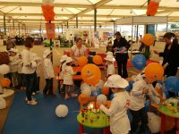 Çocuklar Hayallerini dev tuvale resmedecek