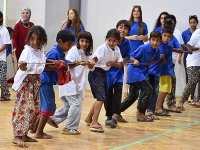 Çocukların yüzünü güldürdüler