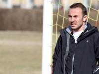 Cüneyt Dumlupınar'ın sözleşmesi halen feshedilmemiş!..