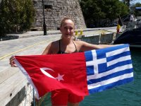 Dalgalar dostluk projesine engel olamadı