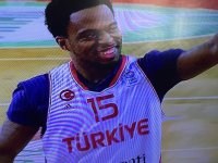 Dixon Ay Yıldızlı formayı giydi...