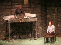 Domuz Ahırı tekrar sahnede...