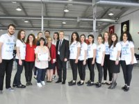 Down Sendromlu Deniz Ayçe mezun olduğu İzmir Üniversitesi’ne  konuşmacı olarak davet edildi