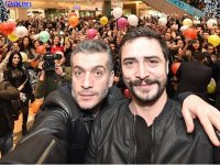 Düğün Dernek ekibi İzmirli sevenleriyle buluştu