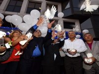 Dünya şairleri Karşıyaka'da ''Şiir ile Barış'' diyecek