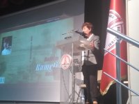 Eğitimci yazar Firdevs Tunçay, Karşıyaka'da panel ve imza günü düzenledi